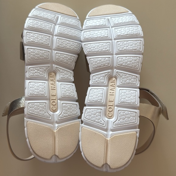 Cole Haan Gold Sandals with Crisscross Straps and Cushioned Footbed - Picture 4 of 8